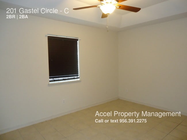 Building Photo - 201 Gastel Cir