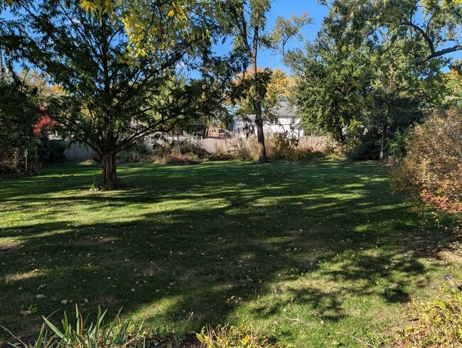 Foto del edificio - 342 Sunrise Ave