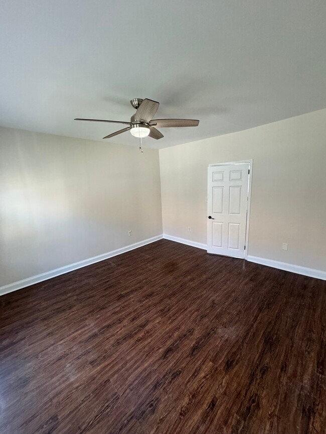 Building Photo - 115-1 S White Horse Pike