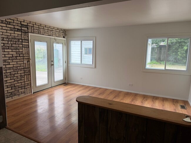 Foto del edificio - 831 Beech Dr