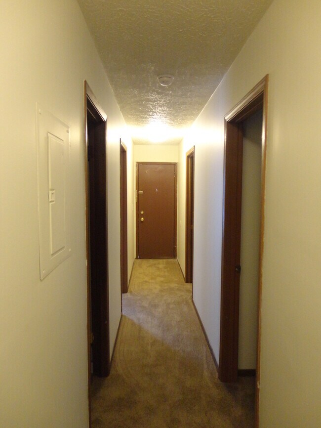 Foto del edificio - 109 E Cherry St