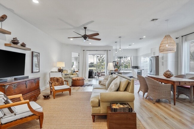 Foto del edificio - 2622 Country Golf Dr