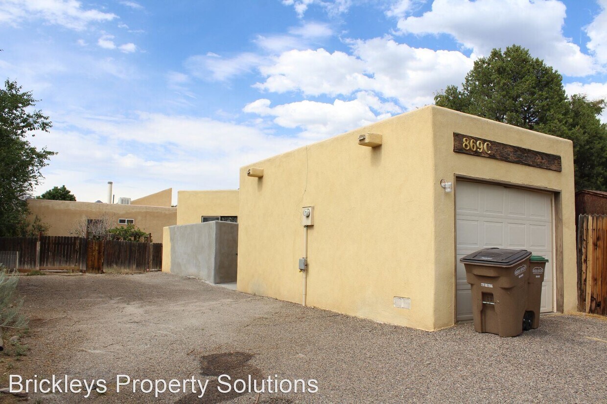 Foto principal - 2 br, 2 bath House - 869-C Tramway Ln Ct. NE
