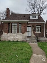 Building Photo - 5218 Bedford St