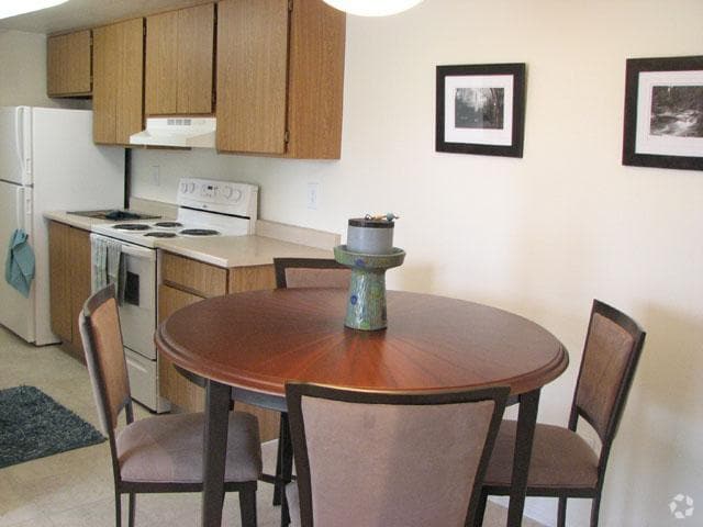 Dining Room - Seasons at Pebble Creek