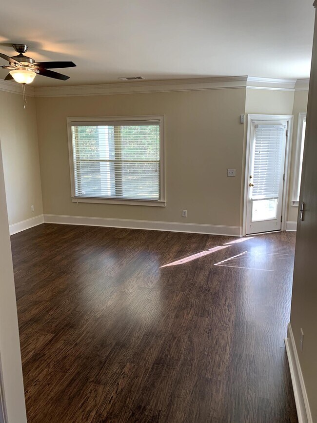 Foto del edificio - 3762 Trillium Wood Trail SW