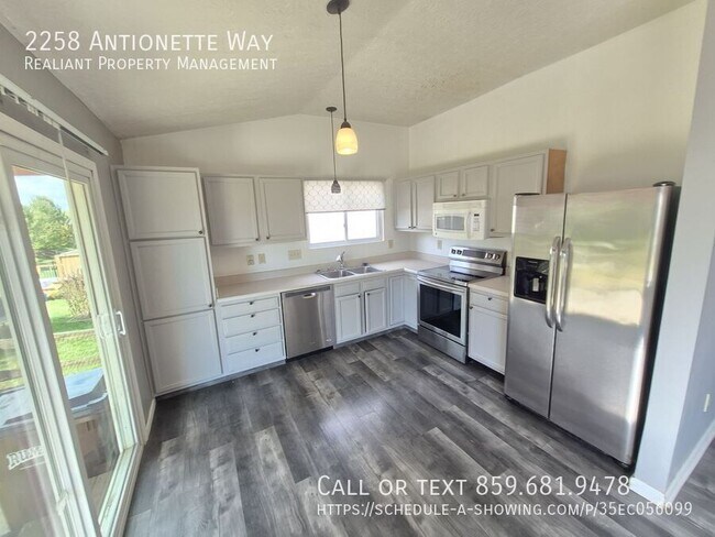 Foto del edificio - 2258 Antoinette Way