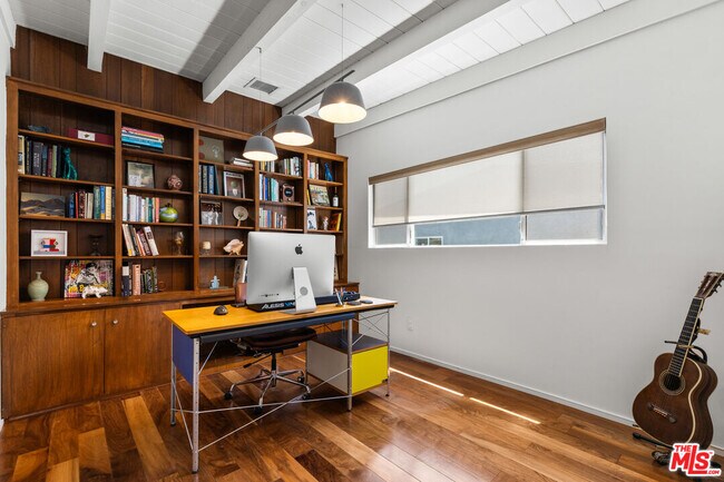 Foto del edificio - 3926 W Point Dr