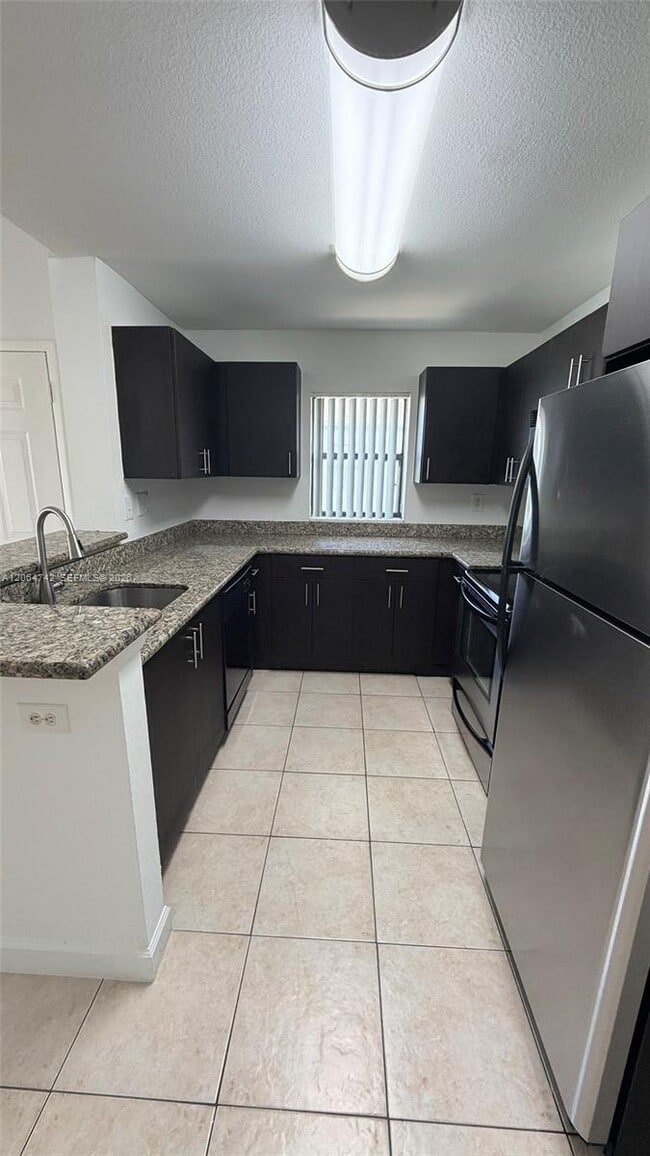 Building Photo - 4058 NW 87th Ave