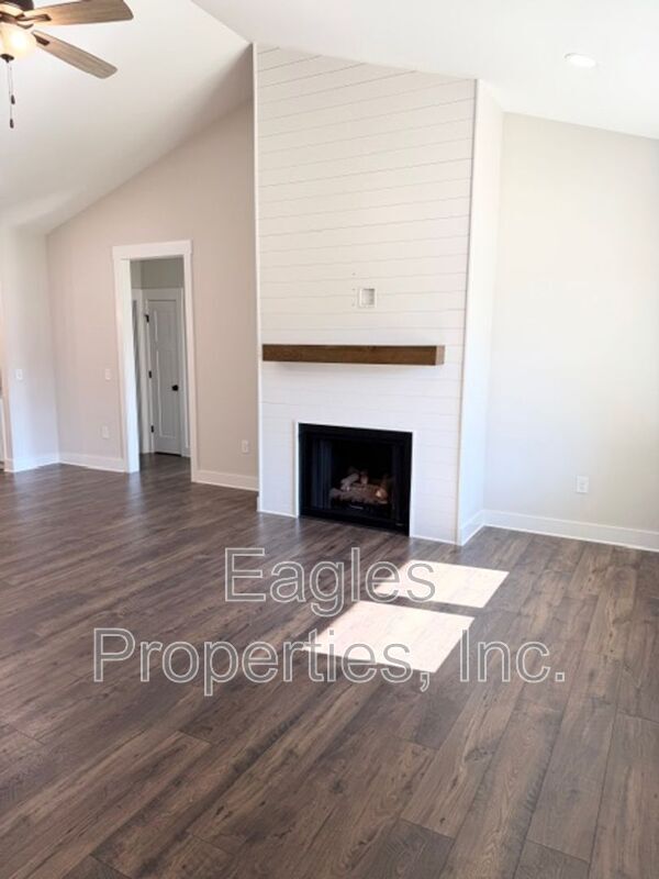 Building Photo - 609 Tuscany Cir