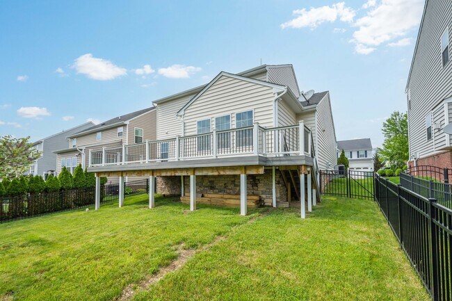 Building Photo - 312 Sunrise Dr