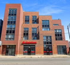 Building Photo - 1610 W Grand Ave