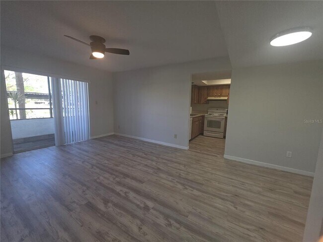 Foto del edificio - 2583 Countryside Blvd