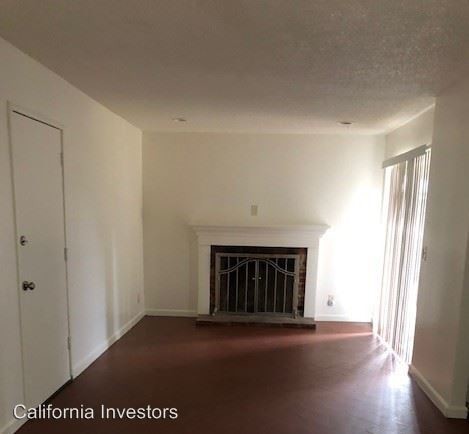 Building Photo - 3 br, 1 bath House - 5621 Greenacres Way