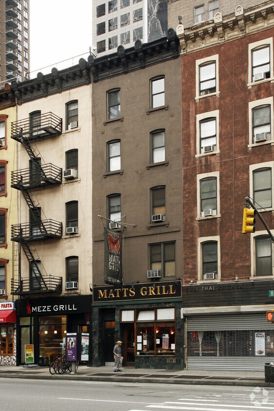 Primary Photo - 932 Eighth Ave