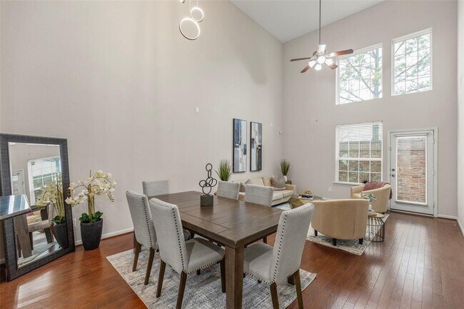 Foto del edificio - 1222 Glenwood Canyon Ln