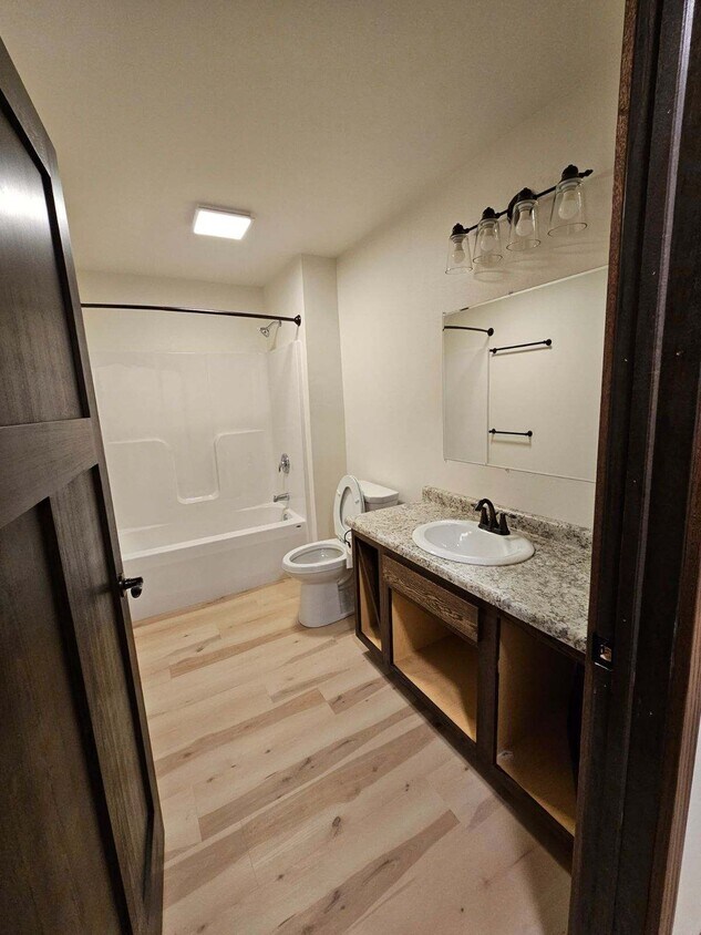 Foto del edificio - 51087 Hillside Rd