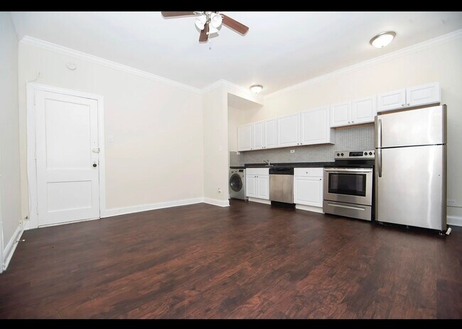 Foto del edificio - 3345 N Marshfield Ave