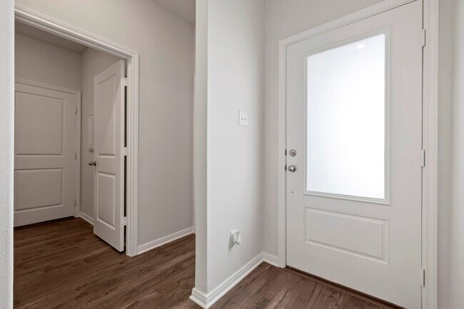 Building Photo - 7506 Tipton Meadow Way