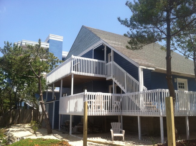 Second Floor of Back Duplex - 114 75th St