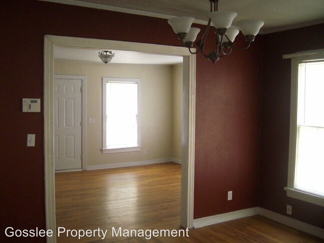 Building Photo - 3 br, 1 bath House - 2501 Broadway Dr