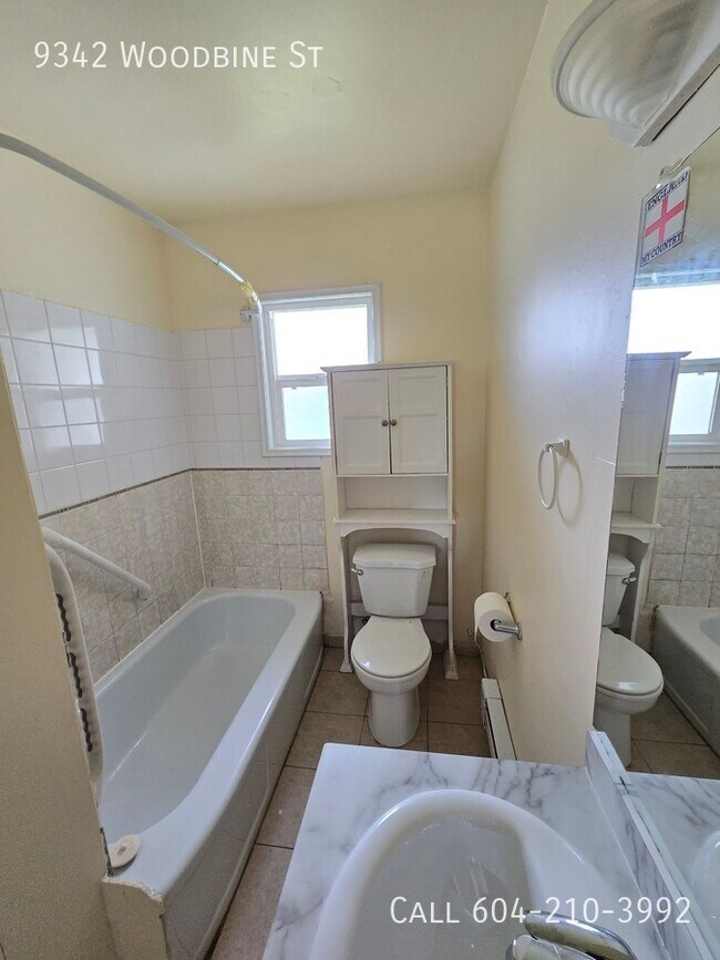 Photo du bâtiment - 2 Bedroom Duplex