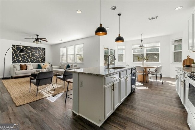 Foto del edificio - 1183 Lanier Springs Dr NE