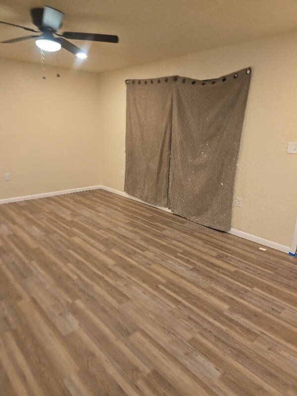 Foto del edificio - 316 S Barbara St