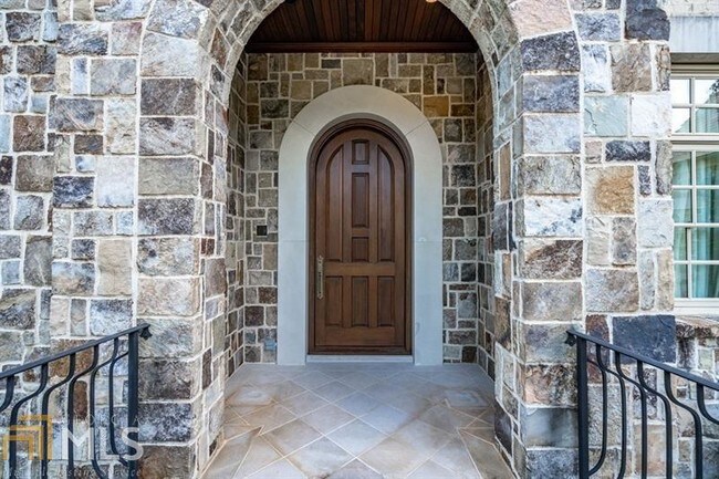 Foto del edificio - 4251 Whitestone Pl NW