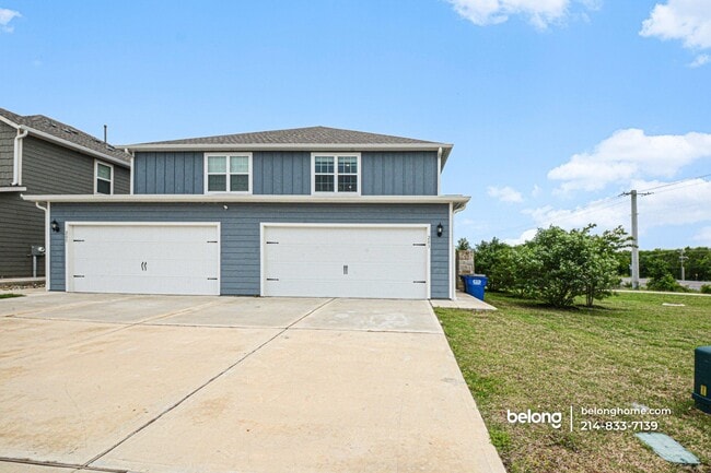 Building Photo - 203 Marsh Ln