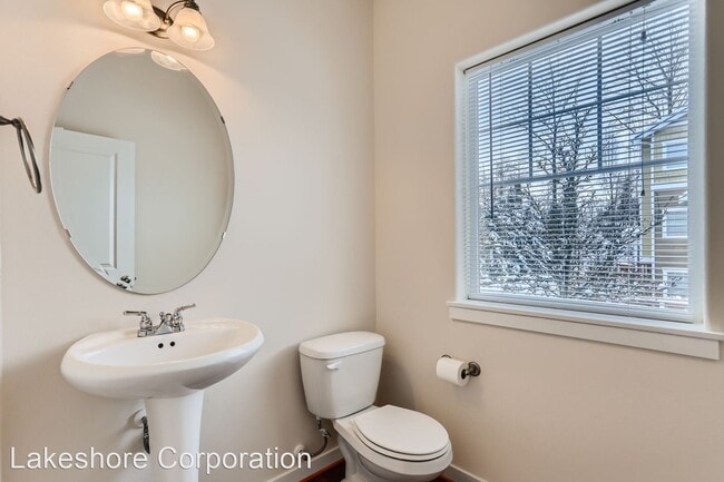 Building Photo - 3 br, 2.5 bath House - 2012 112th ST SW