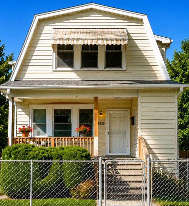 Building Photo - 8202 S Muskegon Ave