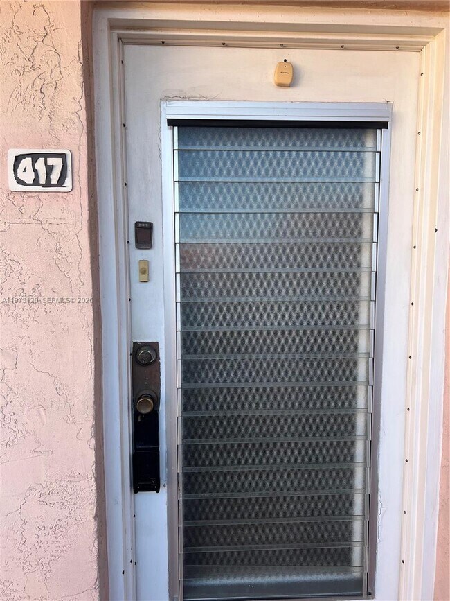 Foto del edificio - 2851 Somerset Dr