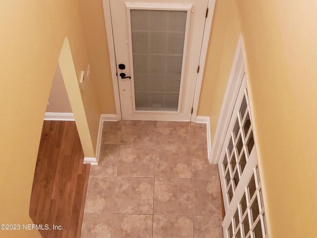 Building Photo - 12465 Blackwater Ct