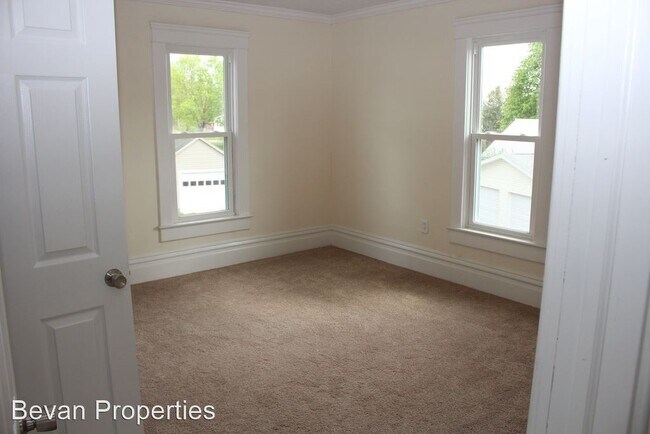 Building Photo - 3 br, 1.5 bath House - 608 Stewart Avenue