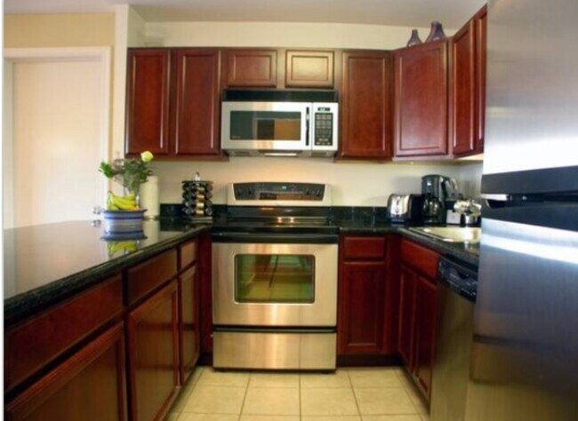 Foto del edificio - 525 W Hawthorne Pl