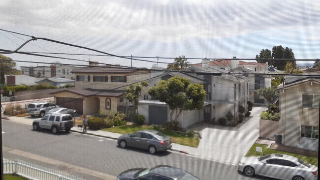 vista a la ciudad - 2119 Carnegie Ln
