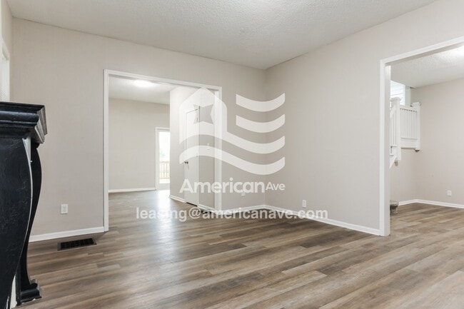 Building Photo - 3518 Agnes Ave
