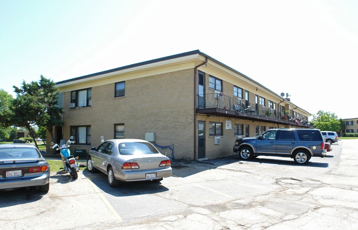Building Photo - 29 King Arthur Dr