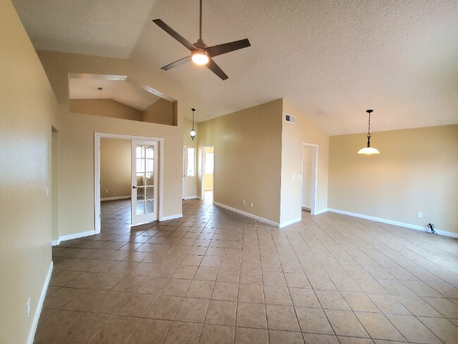 Building Photo - 6360 Canyon Dawn Ave