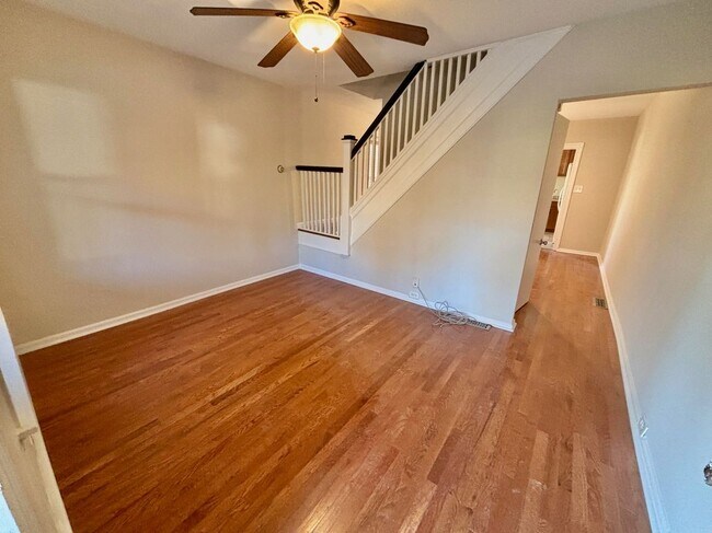 Foto del edificio - 706 W Railroad Ave