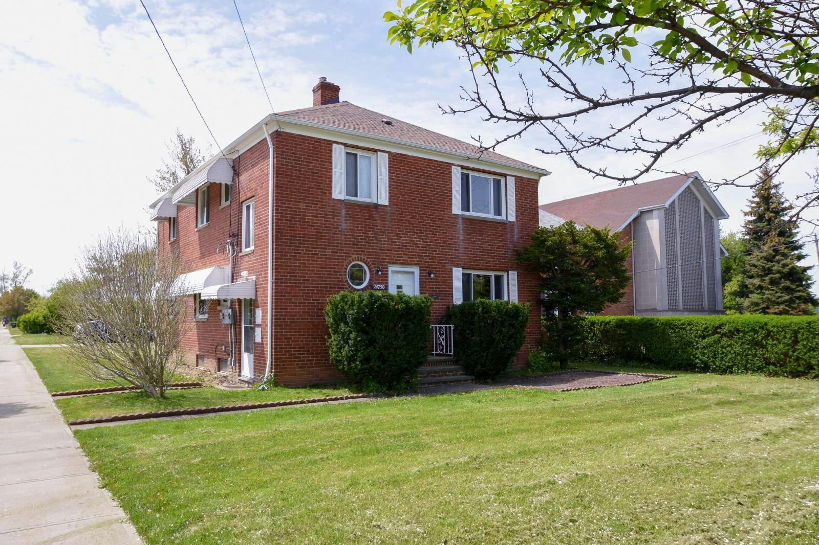 24750 Lakeshore Blvd Euclid, OH 44123 – photo 1