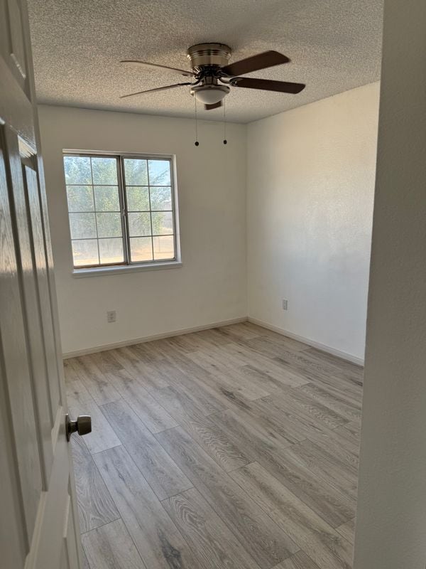 Building Photo - 18063 Catalpa St