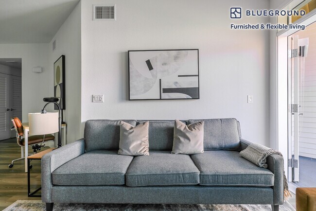 Foto del edificio - 85 Cleaveland Rd