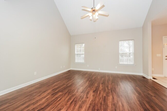 Foto del edificio - 1501 Teresa Ln