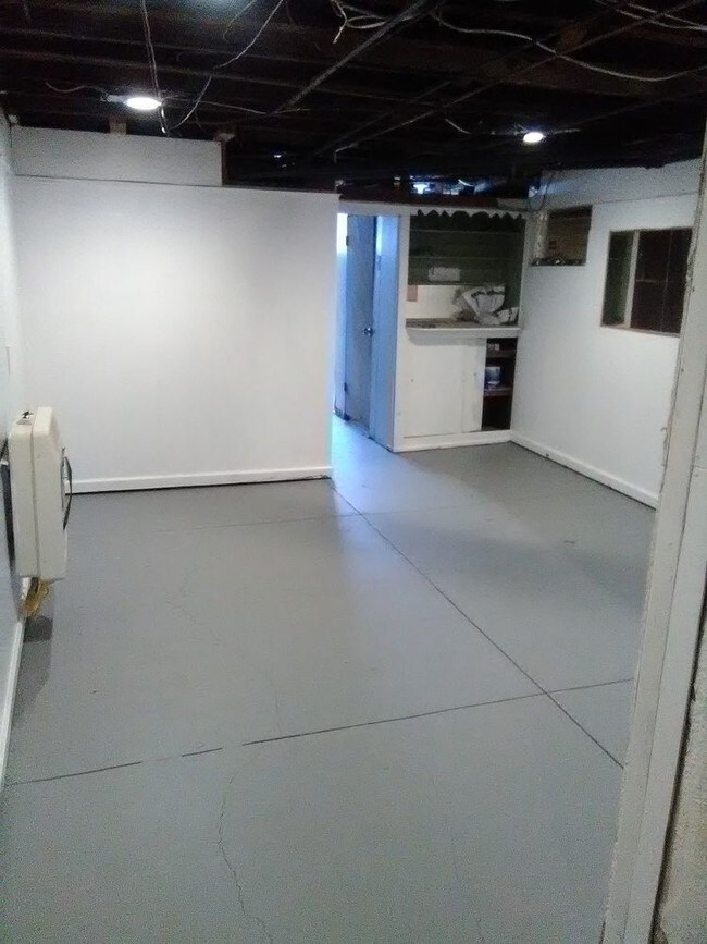 1629 W Sparks St photo'