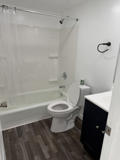 Building Photo - 750 E Michigan Ave