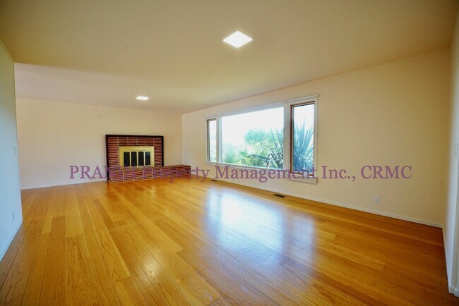 Foto del edificio - 6 Blue Rock Ct