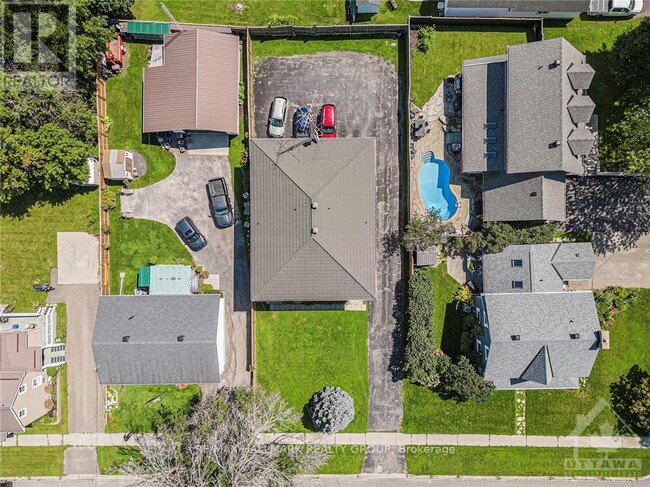 Building Photo - 52 Halton St