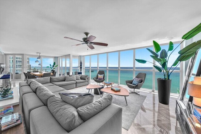 Foto del edificio - 16425 Collins Ave